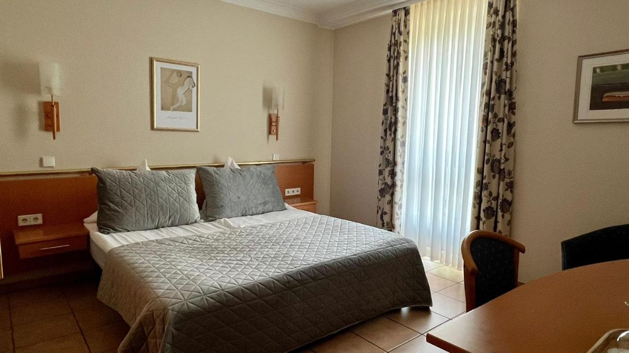 Hotel Victoria Dinslaken Exteriér fotografie